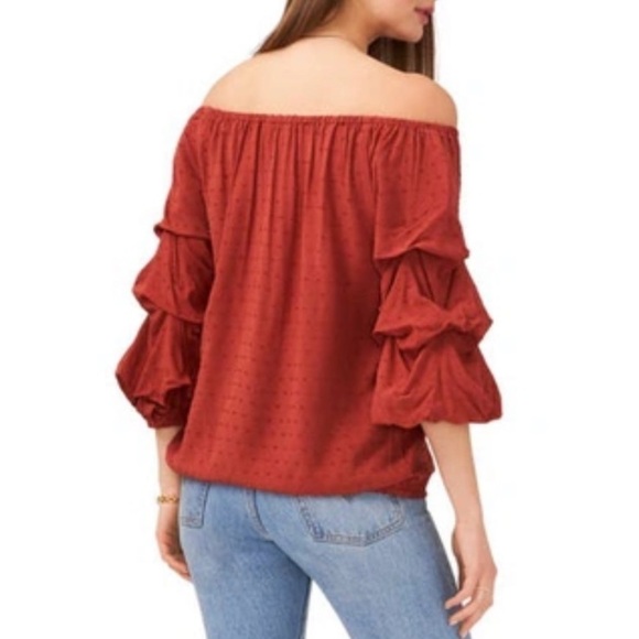 Vince Camuto clip dot bubble sleeve blouse - Picture 2 of 7